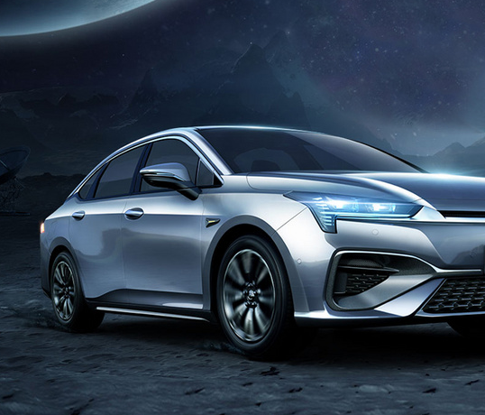 新能源汽車技術 | 中國汽車巨頭創新爭霸：新能源豪華車市場的崛起