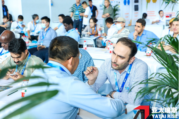 汽車制造 | 雷諾CEO：推動(dòng)歐洲汽車產(chǎn)業(yè)發(fā)展，應(yīng)從中國(guó)汲取靈感